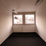 Im OG entstehen mehrere Einzelbüros mit Bergblick